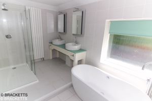 Photo 27- click for photo gallery